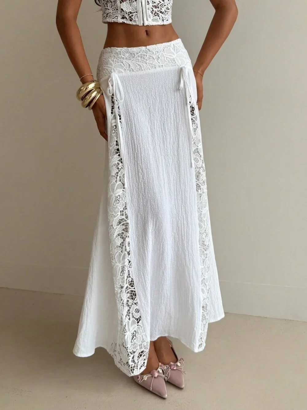 Elegant White Women's Low Waist Lace detailed maxi Skirt - Picture 7 of 9